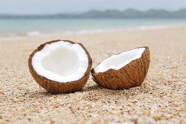 Coconuts (dry) (each)